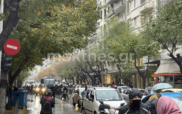 Χειμερινές εκπτώσεις: Ποια τα δικαιώματα και οι υποχρεώσεις καταστημάτων και καταναλωτών