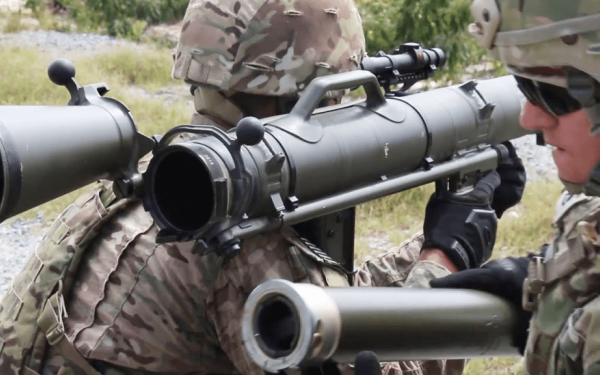 Υπογράφηκε η τροποποιημένη σύμβαση ύψους 16,9 εκατ. ευρώ για αγορά night vision για τα Carl Gustaf