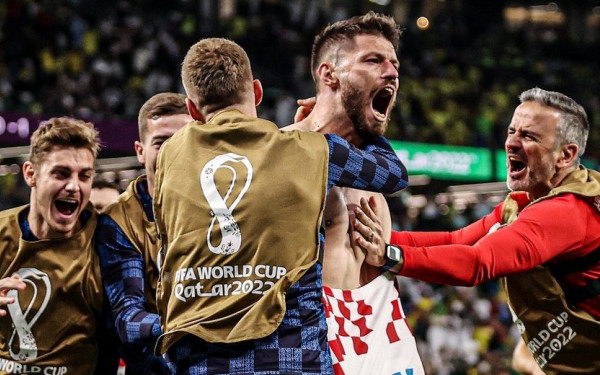 Η Κροατία θριάμβευσε στα πέναλτι, πέρασε στους «4» του Μουντιάλ και βύθισε τη Βραζιλία στο πένθος (βίντεο)