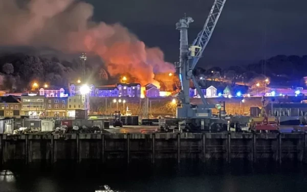 Βρετανία - Έκρηξη:  3 νεκροί και 10 αγνοούμενοι από έκρηξη σε συγκρότημα κατοικιών