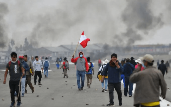 Σε κατάσταση εκτάκτου ανάγκης κηρύχθηκε το Περού (βίντεο)