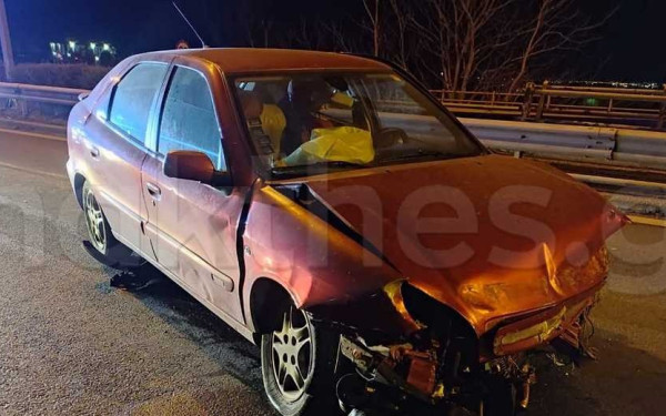 Θεσσαλονίκη: Σοκαριστικό τροχαίο στον περιφερειακό - Στο οδόστρωμα εκσφενδονίστηκε ο οδηγός (φωτ.)