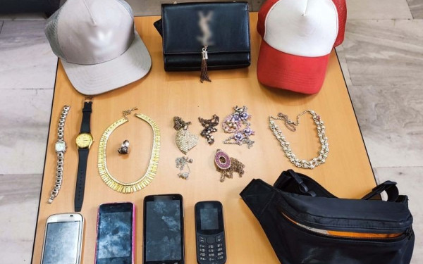 Στοχοποιούσε ηλικιωμένες γυναίκες και τις λήστευε στο δρόμο - Πώς δρούσε ο 26χρονος συλληφθείς (φωτ.)