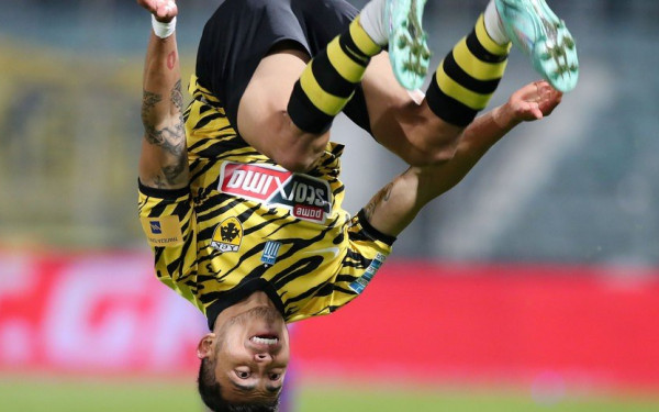 Super League: Έκανε χριστουγεννιάτικο πάρτι στον Βόλο η ΑΕΚ (βίντεο)