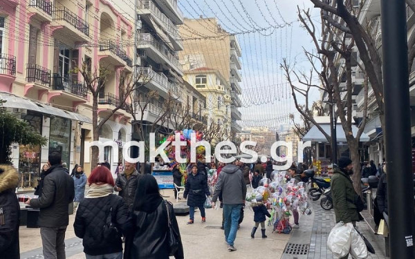 Πρώτη Κυριακή των χειμερινών εκπτώσεων σήμερα με ανοιχτά καταστήματα 