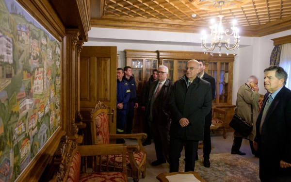 Ν. Δένδιας: Ευχαριστώ θερμά όσους ενδιαφέρθηκαν για την υγεία μου - Είμαι απολύτως καλά