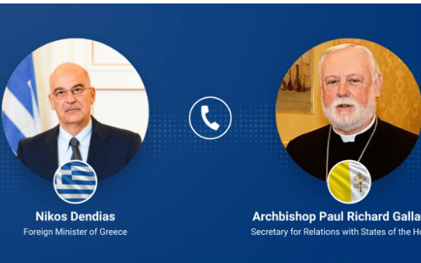 Ευχαριστήριο τηλεφώνημα Δένδια στον ΥΠΕΞ της Αγίας Έδρας για την επιστροφή των θραυσμάτων του Παρθενώνα