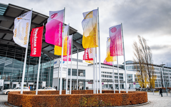 Άπλωσαν τα... καλούδια τους 34 Έλληνες παραγωγοί στην έκθεση τροφίμων και ποτών Food & Life στο Μόναχο