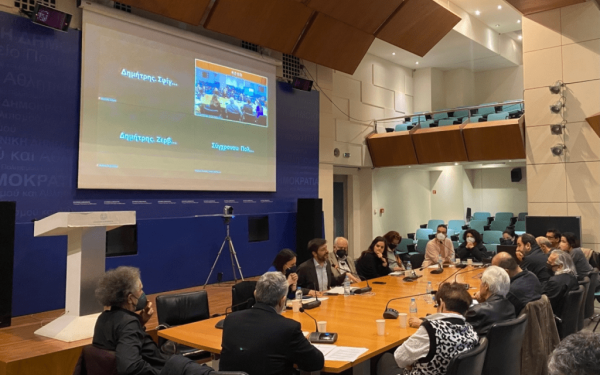 Διαβεβαιώσεις Γιατρομανωλάκη στους καλλιτέχνες ότι το Π.Δ. δεν εξισώνει τα διπλώματα με τα απολυτήρια λυκείου