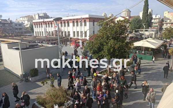 Καλαμαριά: «Βροντερή» παραμονή Χριστουγέννων (βίντεο)