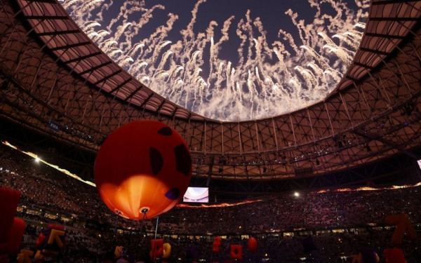 Μουντιάλ 2022: Πολύ χρώμα στην τελετή λήξης (βίντεο)
