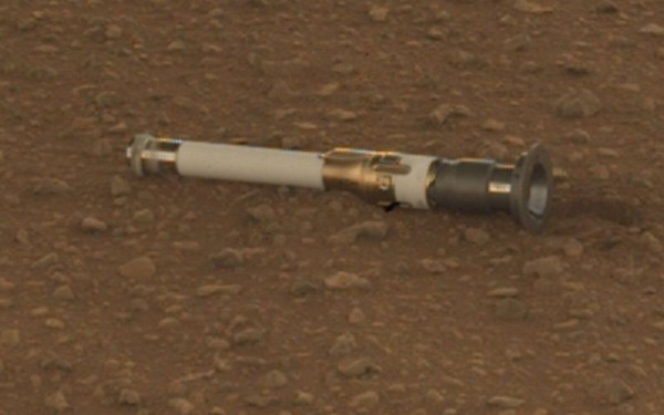 NASA: Το Perseverance  συγκεντρώνει από τον Άρη το πρώτο δείγμα «μπακ-απ» πετρωμάτων που προορίζονται για τη Γη (βίντεο)