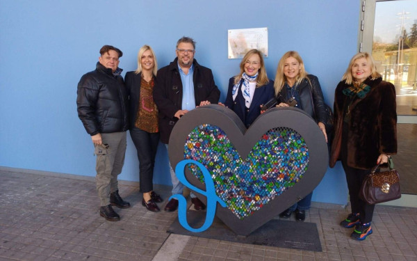 Θεσσαλονίκη: Είκοσι δύο αναπηρικά αμαξίδια «έφτιαξαν» τα ανακυκλωμένα πλαστικά καπάκια