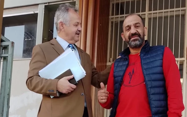 Λάρισα: Αρνείται ότι «καλούσε να σκοτώσουν αστυνομικούς» ο Ρομά ΤikToker