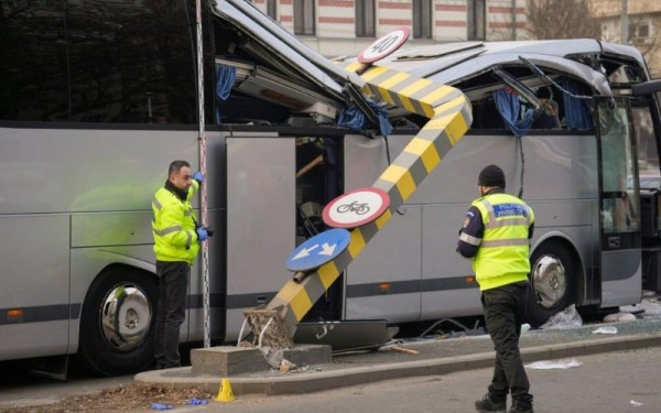 Δυστύχημα στο Βουκουρέστι: Οι Έλληνες επιβάτες στρέφονται κατά των ρουμανικών αρχών και των ταξιδιωτικών γραφείων (βίντεο)
