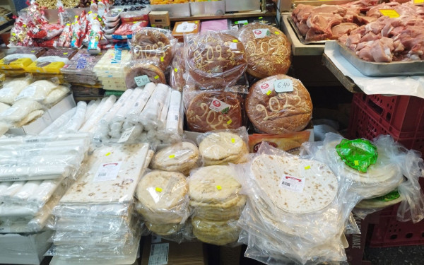 Σε τριπλή κρίση η ελληνική βιομηχανία τροφίμων