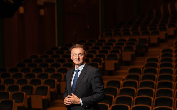 Αποφασίζει ο Γάκης...  Αποφασίζει ο Γάκης...