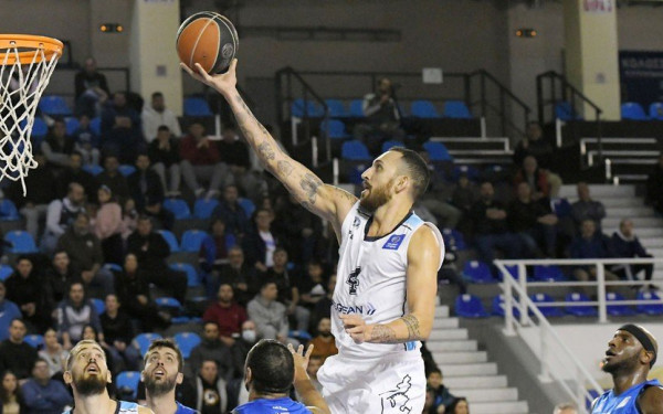 Μπάσκετ: Έκανε πάρτι ο Κολοσσός, δυσκολεύτηκε ο Προμηθέας Πατρών - Διπλό η ΑΕΚ στην Καρδίτσα (βίντεο)