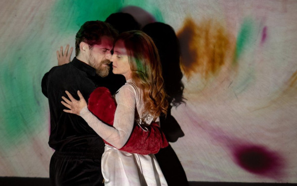 Έλενα Μαυρίδου: «Όταν είμαστε πολύ κοντά στο θάνατο αισθανόμαστε πολύ ζωντανοί»