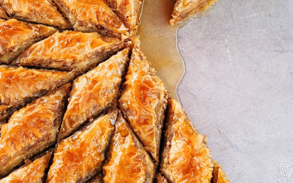 Μπακλαβάς με μακαντέμια από τον Σωτήρη Ευαγγέλου 