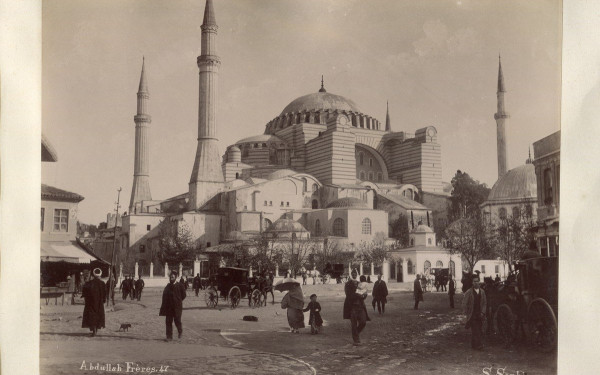 Καλαμαριά: «Εις την Πόλιν» - Μία έκθεση φωτογραφίας για την Πόλη των πόλεων (βίντεο, φωτ.)