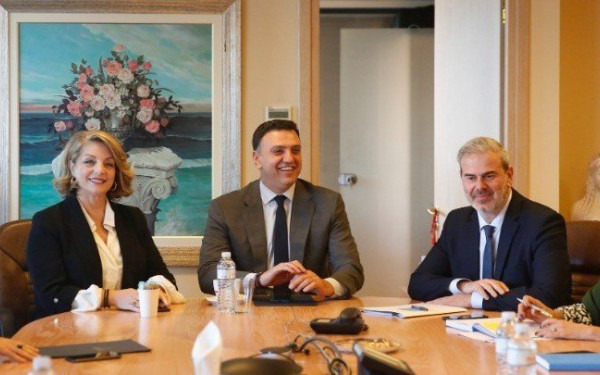 Τουρισμός - Β. Κικίλιας: Η θερινή περίοδος ξεκινά Μάρτιο για περιοχές όπως η Θεσσαλονίκη