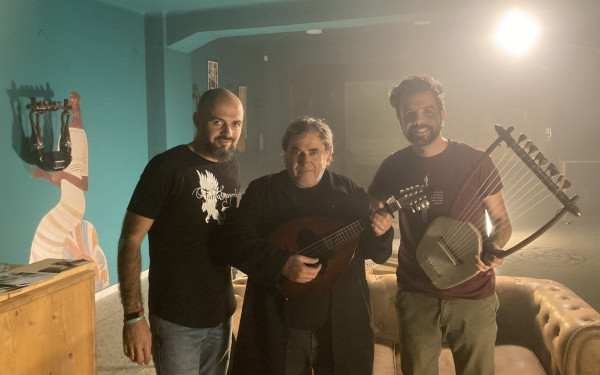 Και με την αρχαία λύρα «σαν ραψωδός», ο Λουδοβίκος των Ανωγείων θα λέει τα ποιήματά του (βίντεο, φωτ.)