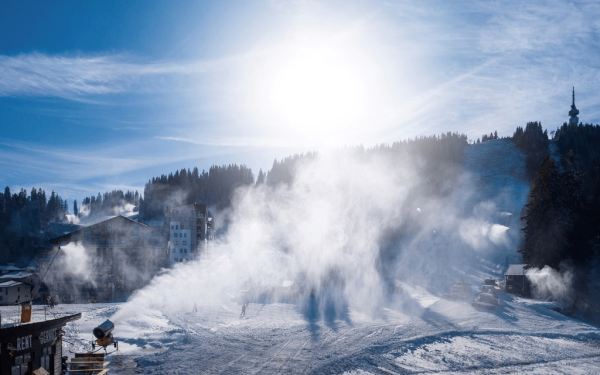 Άσπρη μέρα «είδαν» τέσσερα χιονδορομικά κέντρα - Πού χιόνισε