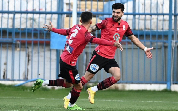 Super League 2: Ασταμάτητος ο Πανσερραϊκός (βίντεο)