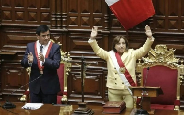 Περού: Έρευνα για «ξέπλυμα χρήματος» κατά της προέδρου και του προκατόχου της