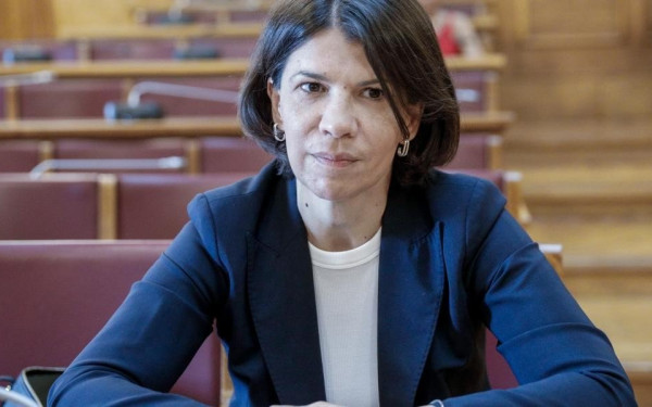 Η Τ. Ελευθεριάδου παρουσίασε τη γνωμοδότηση Σωτηρέλη: Η ΝΔ και τα τρολ της αποπροσανατολίζουν τους πολίτες από τα σκάνδαλα