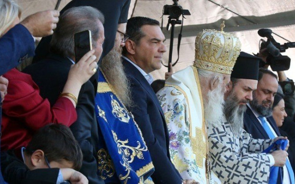 Αλ. Τσίπρας: «Περισσότερο φως, το έχουμε ανάγκη, ιδίως τα τελευταία χρόνια που περπατάμε στο σκοτάδι»