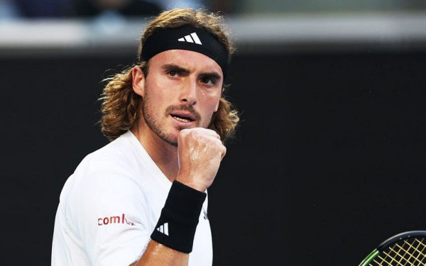 Τένις: Καλό ποδαρικό του Τσιτσιπά στη Μελβούρνη (βίντεο)