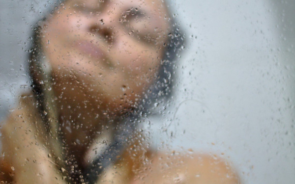 Αυτά είναι τα πέντε μέρη στο σώμα μας που δεν πλένουμε σωστά (βίντεο)