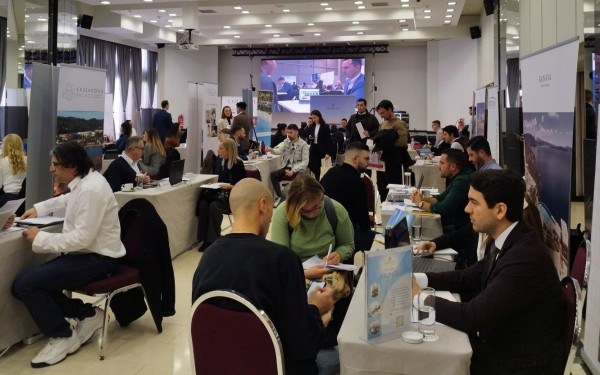 Στην «ουρά» για μια θέση... ευκαιρίας στον τουρισμό