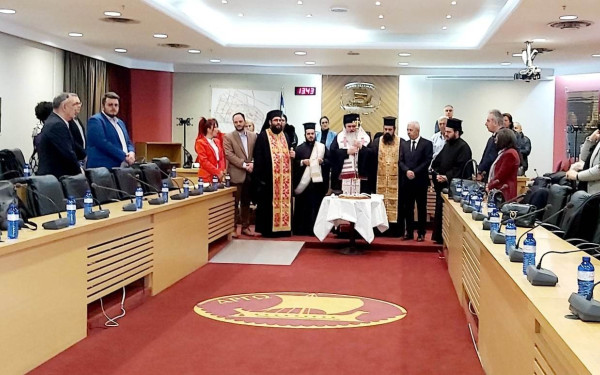 Έκοψε την πίτα της η διοίκηση του δήμου Καλαμαριάς 