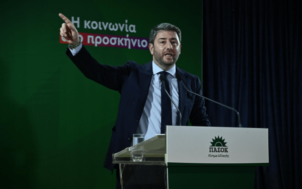 Ανδρουλάκης: Μετωπική με ΝΔ και ΣΥΡΙΖΑ