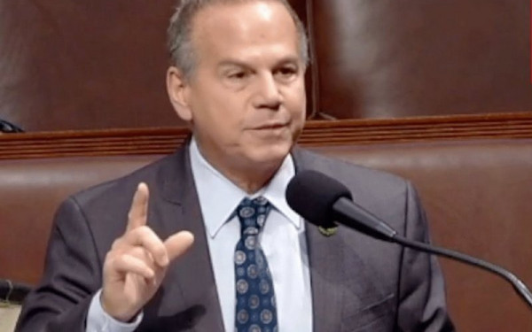 Ελληνοτουρκικά - Νέα αντίδραση αμερικανού βουλευτή:  H Τουρκία απειλεί την Ελλάδα με πυραύλους - Δεν πρέπει να επιβραβευθεί με νέα F-16