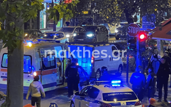 Θεσσαλονίκη: Μαχαιρώματα μέσα σε κουρείο - Στο νοσοκομείο ένας τραυματίας (φωτ.)