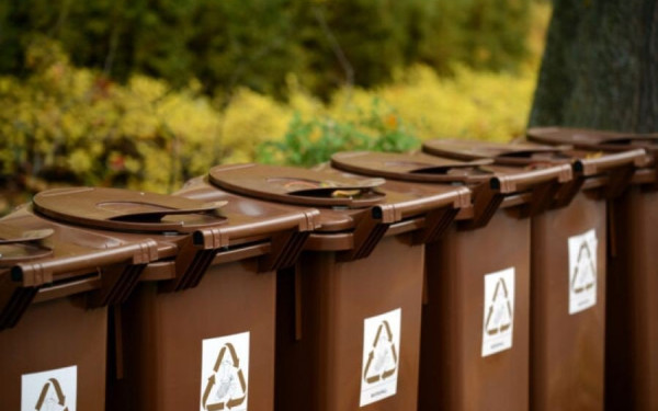 Πολύγυρος: Ξεκινά την ενημερωτική της δράση για τη χρήση του καφέ κάδου η Ομάδα εθελοντών