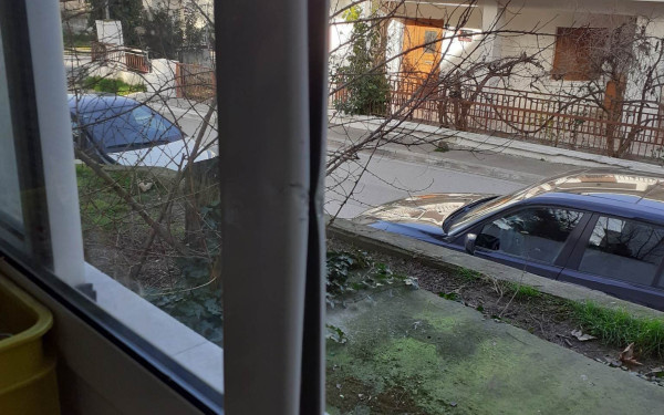 Θεσσαλονίκη: Έκλεψαν το ΚΑΠΗ Πλαγιαρίου - Πήραν χρήματα και... χυμούς (φωτ.)