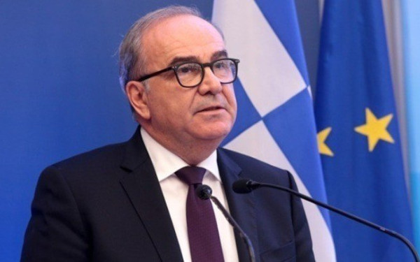 Ν. Παπαθανάσης: «Πάνω από 70 εκατ. ευρώ δίνονται για την επαγγελματική κατάρτιση σπουδαστών» Ν. Παπαθανάσης: «Πάνω από 70 εκατ. ευρώ δίνονται για την επαγγελματική κατάρτιση σπουδαστών»