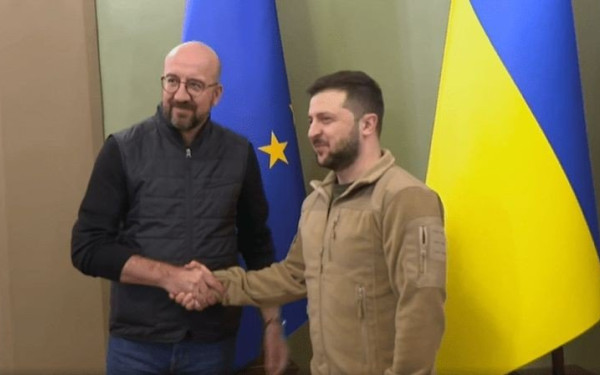 Σαρλ Μισέλ: Καθ’οδόν προς το Κίεβο ο πρόεδρος του Ευρωπαϊκού Συμβουλίου - Θα συναντηθεί με Ζελένσκι