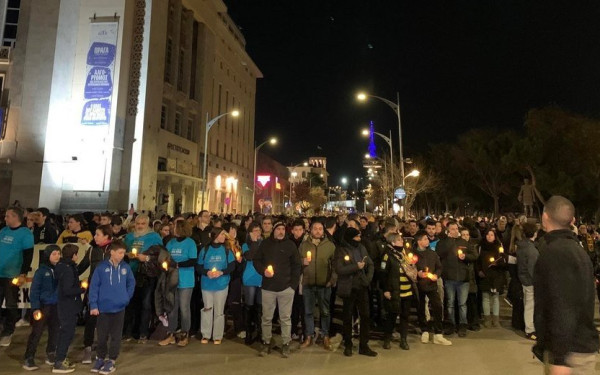 Ολοκληρώθηκε η πορεία μνήμης για τον Άλκη - Με την εκκωφαντική σιωπή της η Θεσσαλονίκη βροντοφώναξε «Ποτέ Ξανά!» (βίντεο, φωτ.)﻿