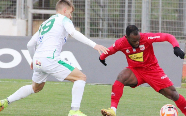 Super League: Έκανε πάρτι ο Βόλος στη Λιβαδειά