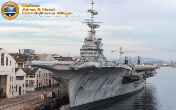 Αντιδράσεις για την απόφαση βύθισης του αεροπλανοφόρου Foch στη Βραζιλία