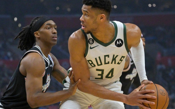 ΝΒΑ: Δεύτερο πάρτι του Αντετοκούνμπο στο Λος Άντζελες (βίντεο)