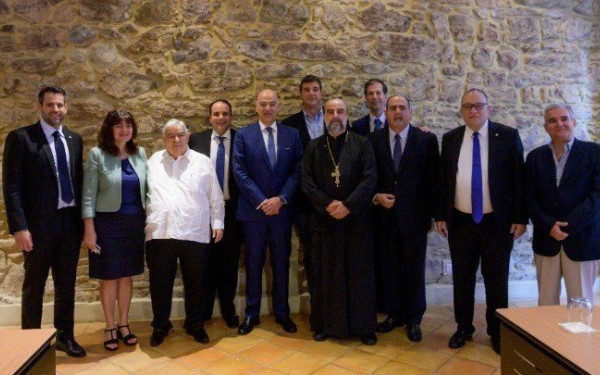 Ν. Δένδιας: Είδε ομογενείς και μέλη της εκκλησιαστικής κοινότητας του Παναμά