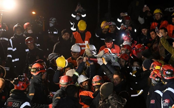 Σεισμοί σε Τουρκία και Συρία: Πάνω από 33.000 νεκροί - Η συγκλονιστική στιγμή διάσωσης 6 ημέρες μετά (βίντεο)