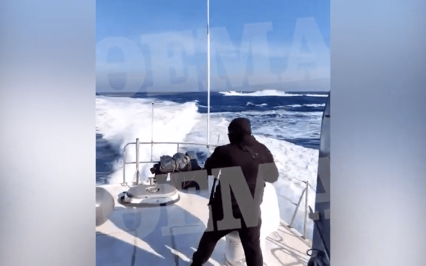 Τουρκική προκλητικότητα: Βίντεο από την τουρκική ακταιωρό που προσπαθεί να εμβολίσει σκάφος του λιμενικού!